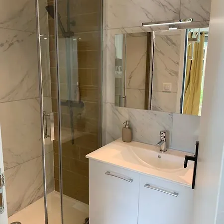 Maisonnette Dans Le Bourg De St Herblain Apartamento *